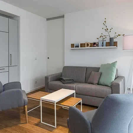 Deichhaeuser Anna Kueste Deichhaeuser Anna Kueste 8-13 * בנסרסיל